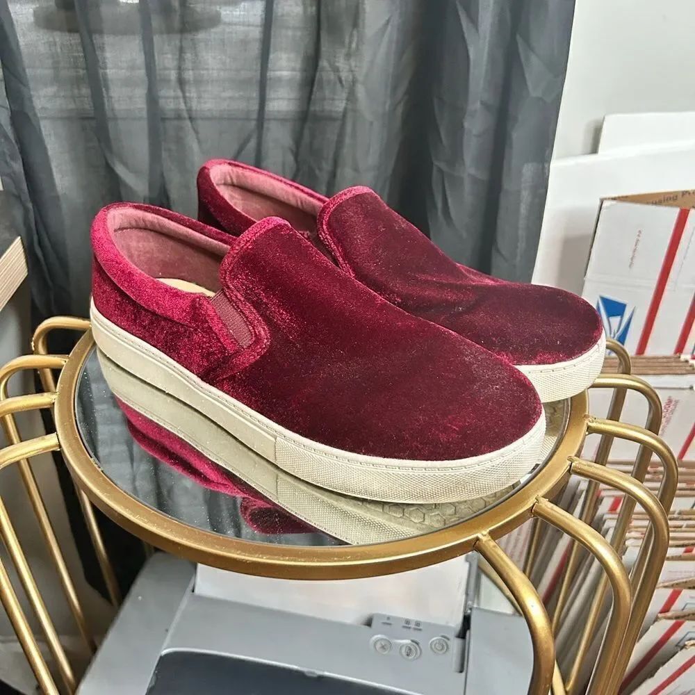 Mossimo Velvet Slip on Sneakers